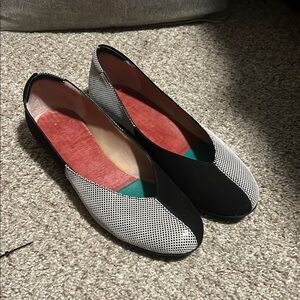 BeautiFeel ballet flats Amanda black metallic colorblock shoes 39 EU/ 8.5 US